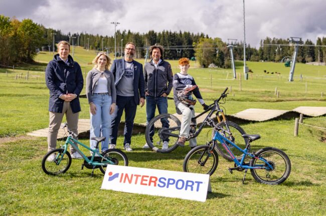 Vom Sporthändler zur Stimme für Bewegung: Wie INTERSPORT mit dem Kids- und Jugendreport Themenführerschaft und mediale Wirkung erzielte
