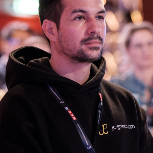 Besucher beim Denkfrühstück im ORF Studio